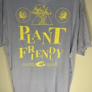 PacSun Gray Tee with Yellow Print